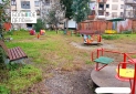 детская площадка во дворе